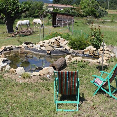 L'Attrape Reve Insolite Saint-Vincent-de-Barres Exteriér fotografie