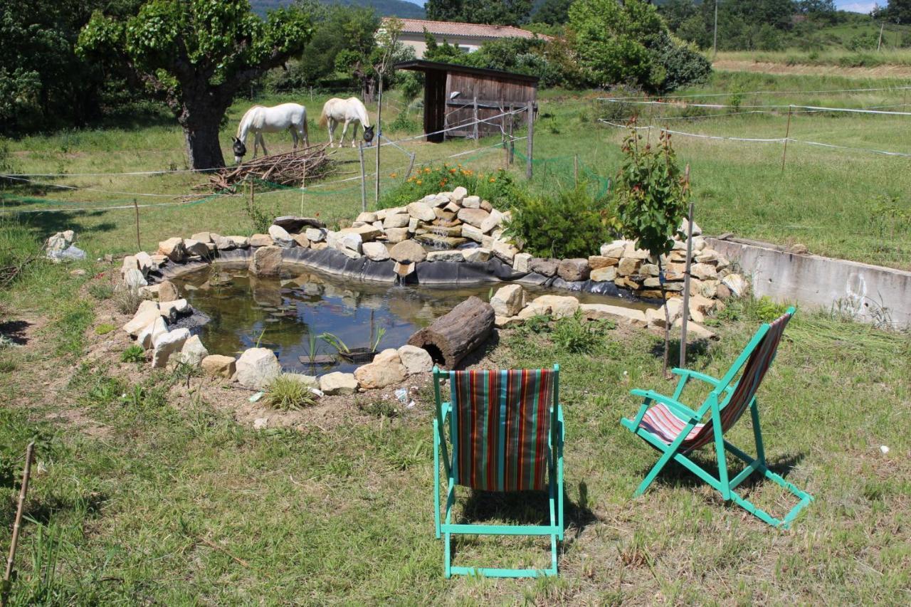 L'Attrape Reve Insolite Saint-Vincent-de-Barres Exteriér fotografie